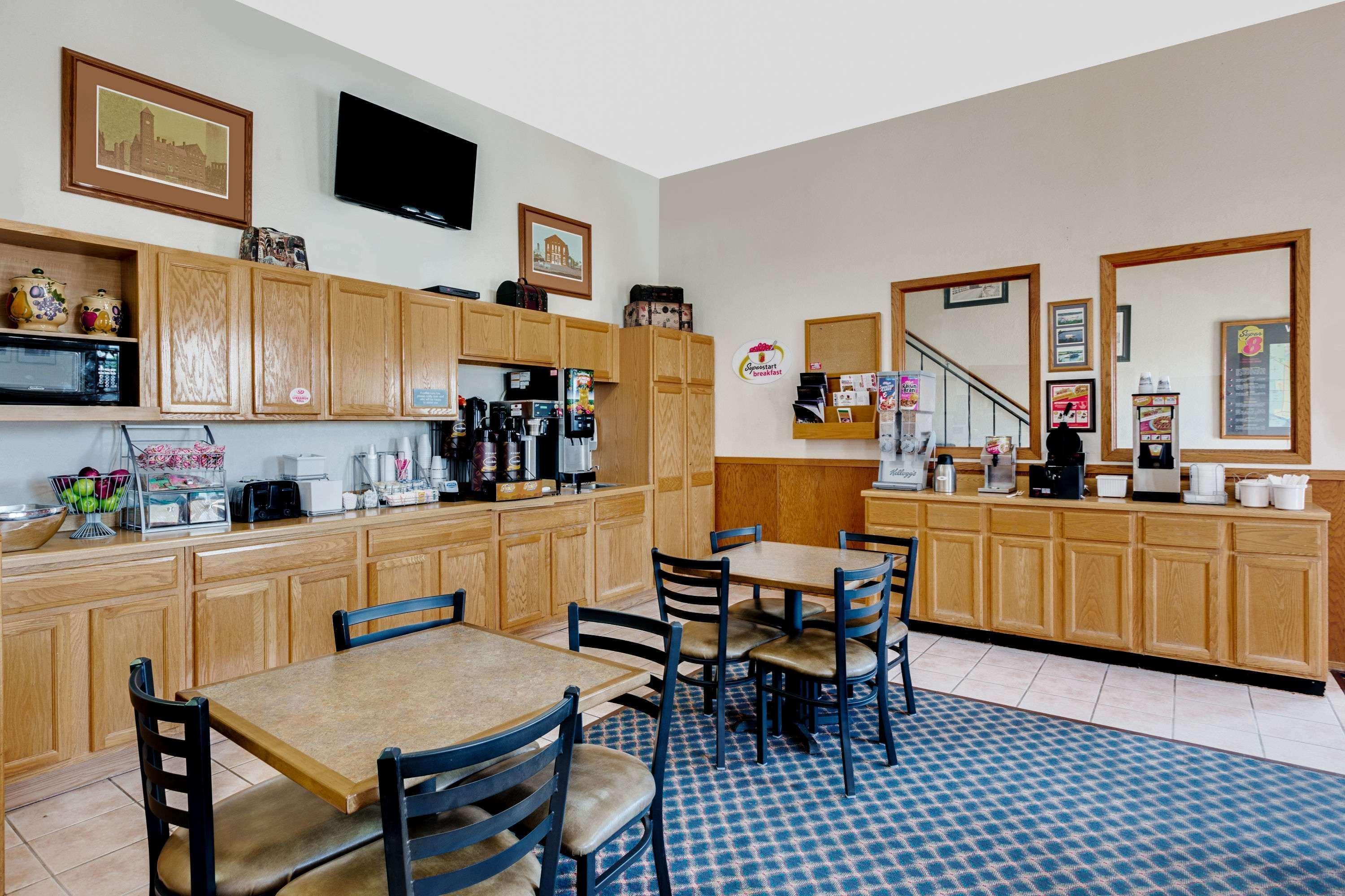Hotel Super 8 By Wyndham Keokuk Extérieur photo