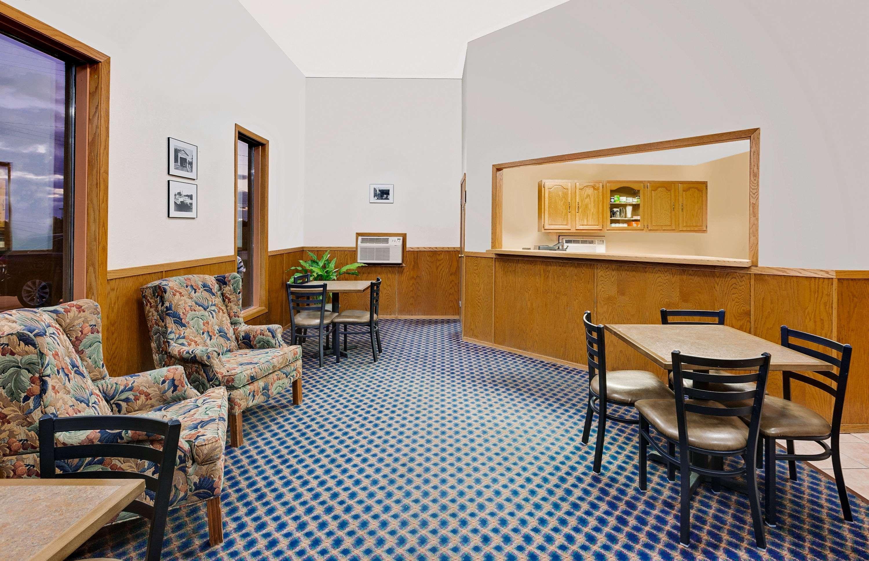 Hotel Super 8 By Wyndham Keokuk Extérieur photo