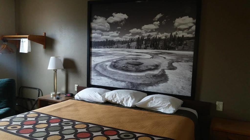 Hotel Super 8 By Wyndham Keokuk Extérieur photo