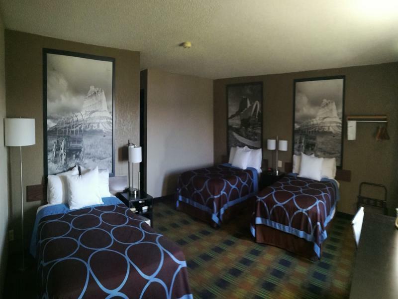 Hotel Super 8 By Wyndham Keokuk Extérieur photo